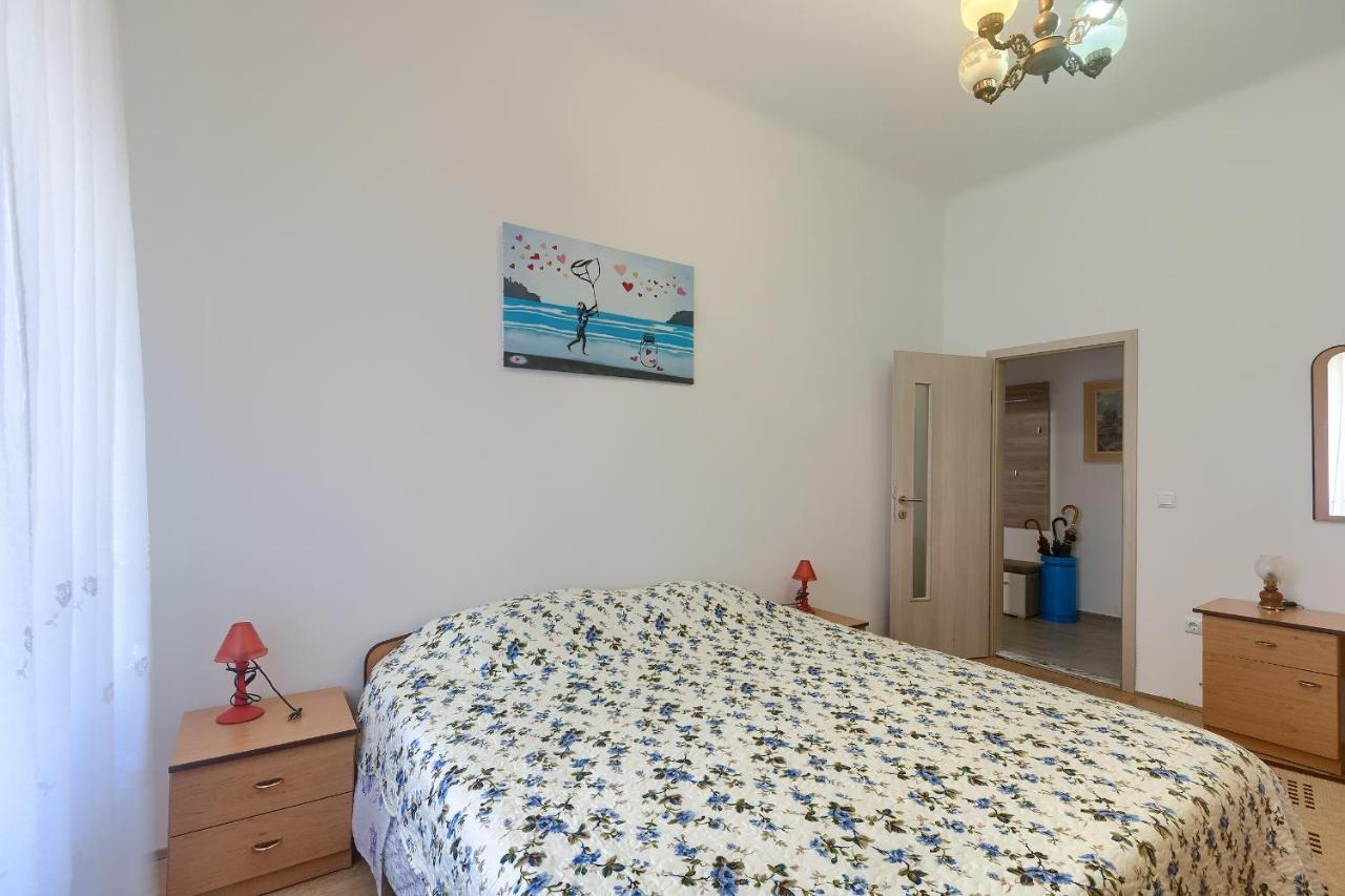 Aida Pula Apartment Extérieur photo