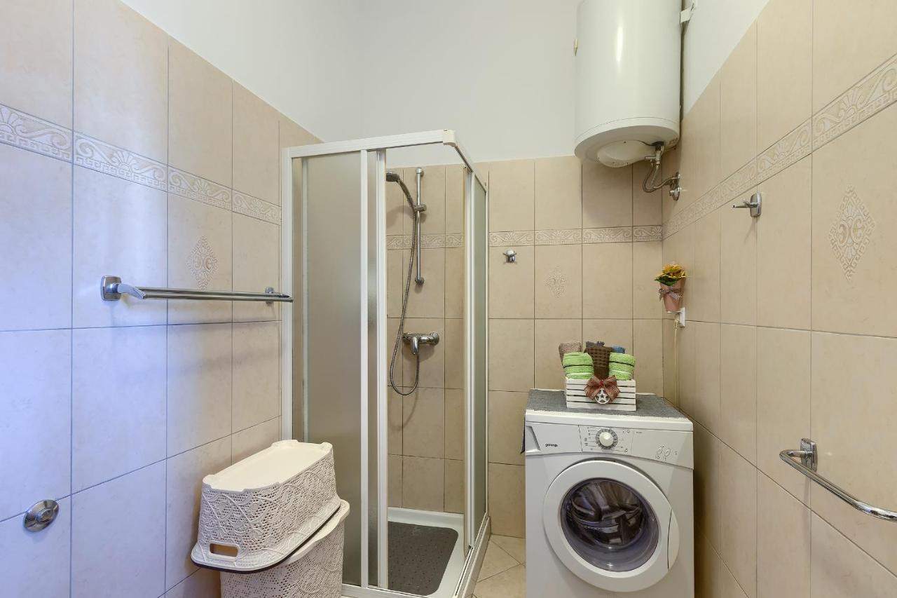 Aida Pula Apartment Extérieur photo